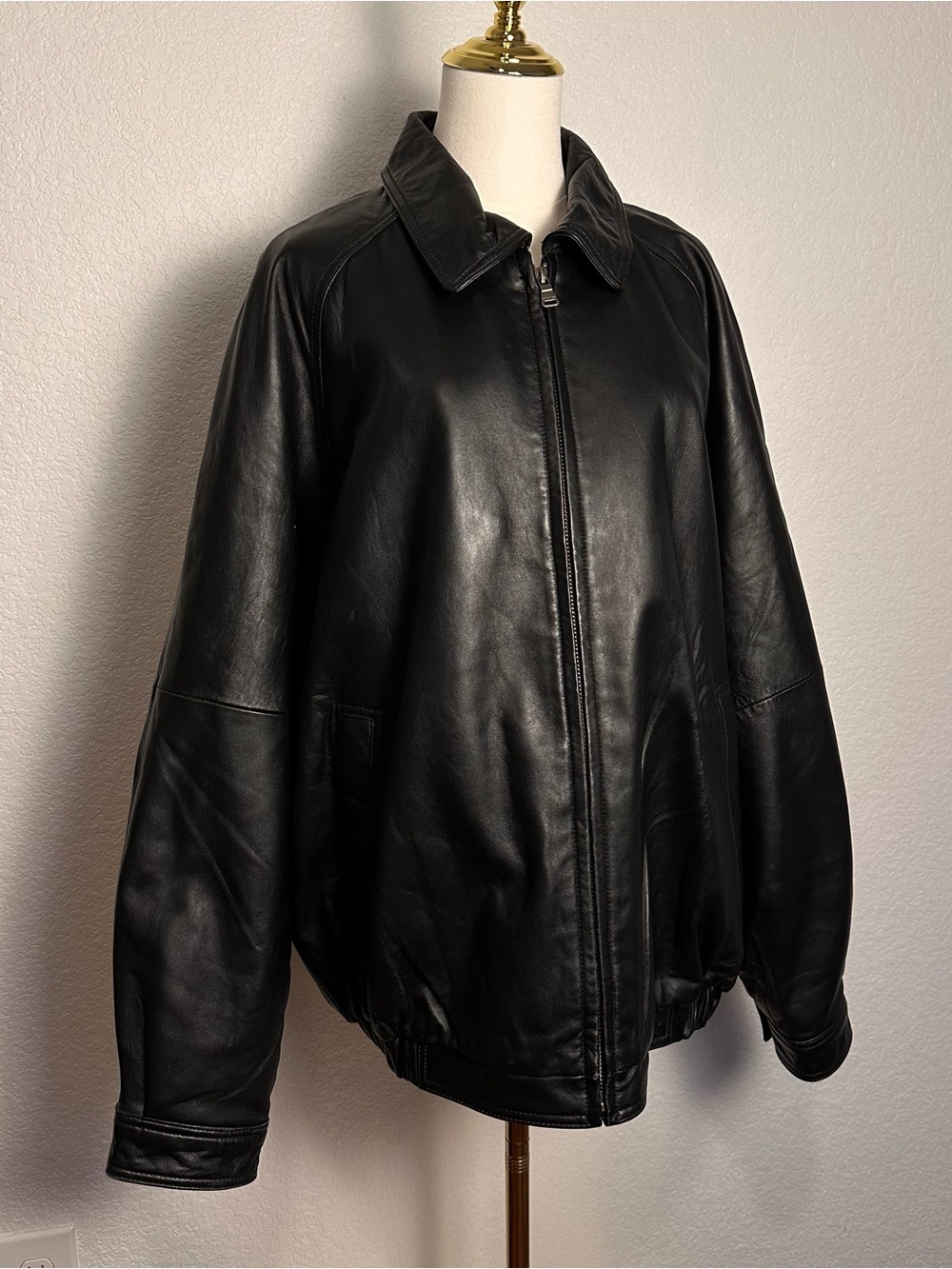 Bill Blass Black 100% Leather Bomber Jacket